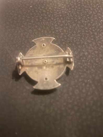 Giles silver nurses badge