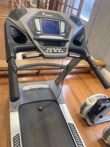 Treadmill- Spirit Fitness XT685