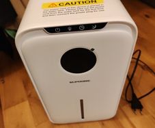 2.2l Dehumidifier barely used
