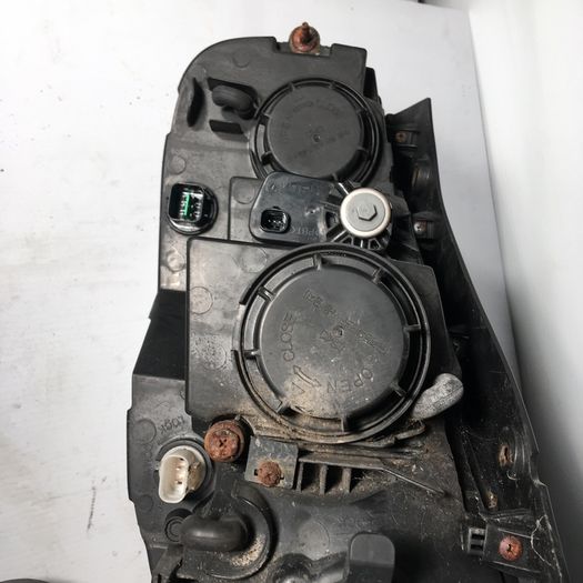 Santa Fe headlight