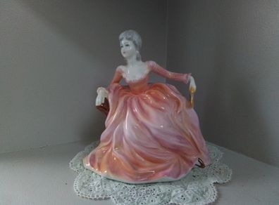 Coalport Figurine Ladies of Fashion  "Polly"