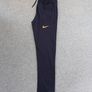 boy's tracksuit. Age 10/11 Image 10