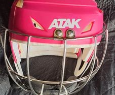 Hurling helmet size M