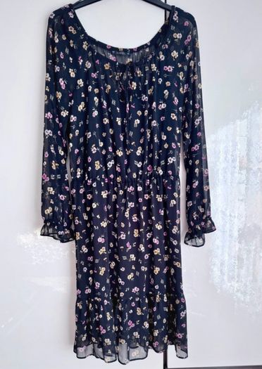 Dunnes Stores Black Floral Dress Size 14/42 - Sheer Sleeves - Knee Length