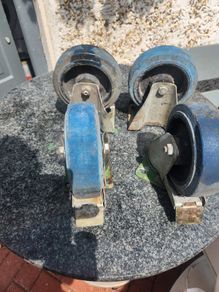 Castors