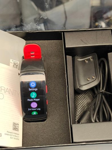 Samsung Galaxy Gear Fit 2 PRO Smart Watch Fitness Tracker HRM Red (Large) Used