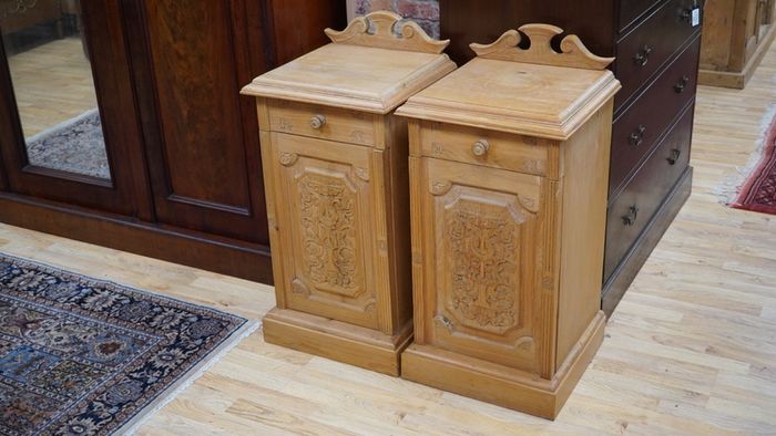 Pair of Quality Carved Ash Bedside Cabinets