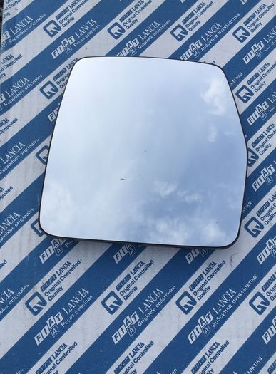 LH Mirror Glass (Fiat Peugeot Citroen)