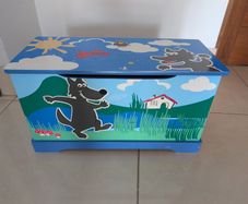 Toy box