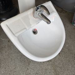 Sink with Tap and Stand