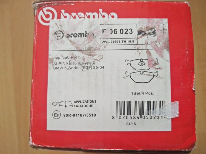 BREMBO Rear Brake Pad Set BMW E39 5 Series 1995 - 2004