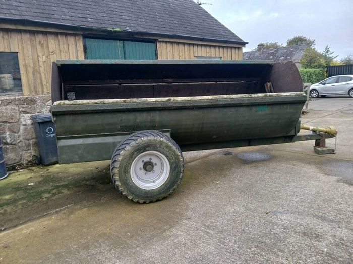 Manure Spreader Side Shift