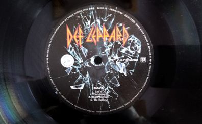 Def Leppard. 2Lp's.P-2015.Audiophille heavy weight,excellent cond.