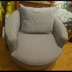 purple swivel chair