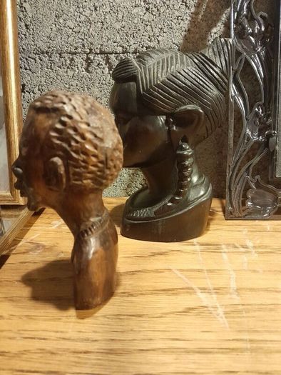 carved African heads