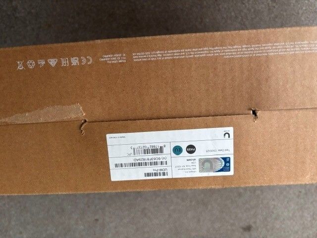 Ubiquiti UDM-PRO Networks UniFi Dream Machine Pro Gateway