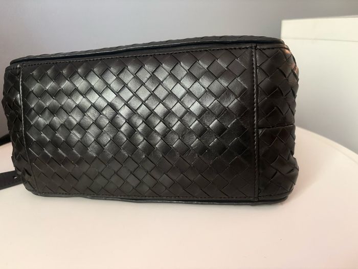 Beautiful woven leather crossbody bag