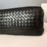 Beautiful woven leather crossbody bag Image 7