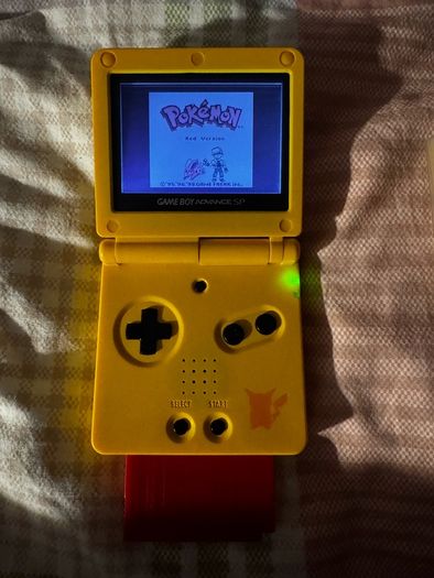 Pokemon Gameboy advance + 6 Pokemon Games