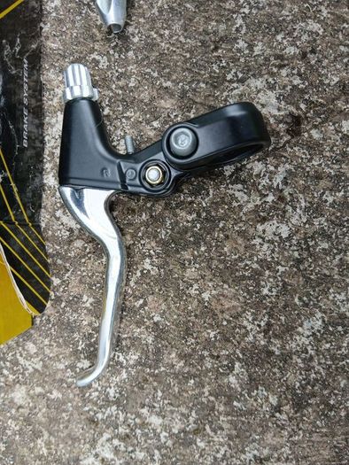 bike brake levers and mudguards