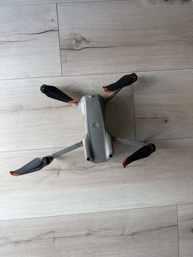 DJI Air 2S Fly More Combo Excellent Condition with 3 Batteries & ND Filters