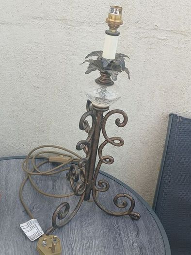 Beautiful Vintage Lamp Stand