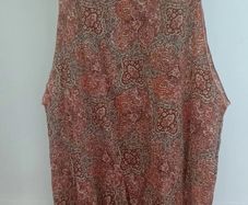 Womans Guess top