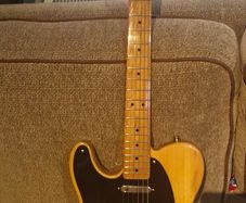 Left-handed Fender Squire Tele