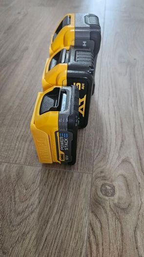 DeWalt Wall Mount Triple Battery Holder