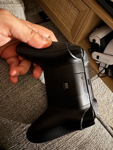 Xbox series x 1tb with controller