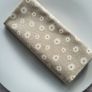 Set of 6,8,10,12.. daisies napkins / matching decorative hearts Image 3