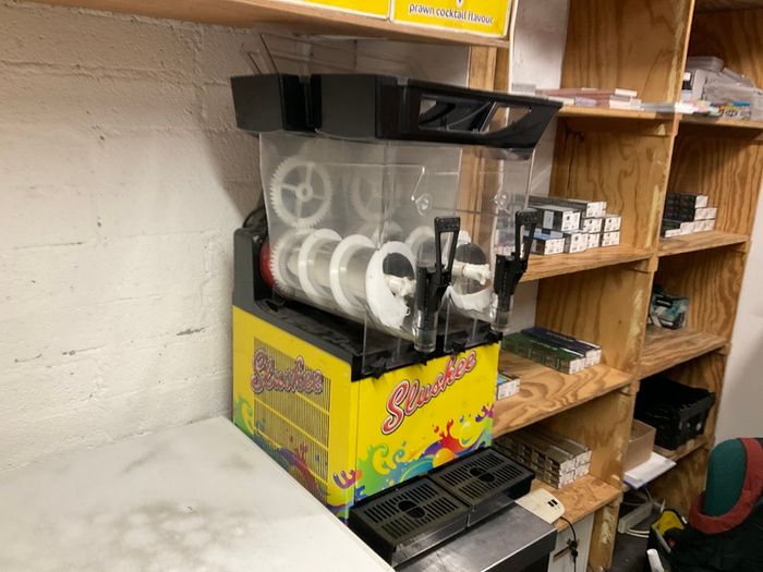 Slushy machine