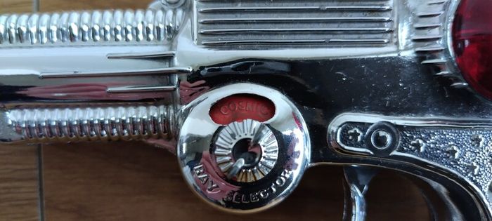 Vintage Space outlaw atomic pistol