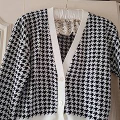 Pretty Little Thing Women's Black and White Cardigan