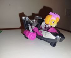 Paw patrol toy car lights up