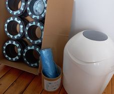 Tommee Tippee Nappy Disposal bin with 12 refills