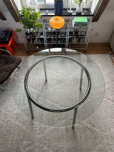 Round Glass Dining Table
