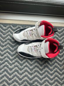 boys trainers air Jordan's
