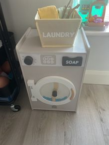 Kids wooden washing machine