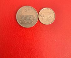 1982 & 1992 Irish 5p
