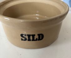 Vintage Pearson's of Chesterfield Sild Bowl  ( 12 cm by 5.7 cm )