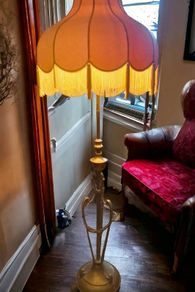 Exquisite large very heavy antique brass lamp