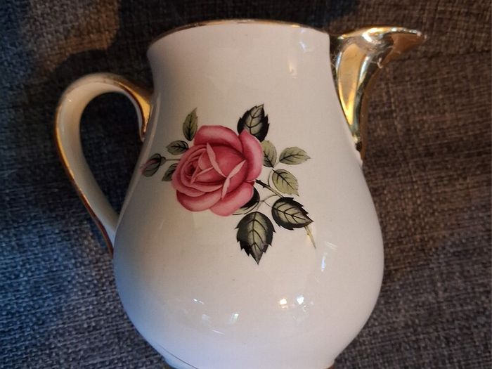 Carrigaline Half pint Jug