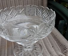 Dublin millenium Glass fruit bowl
