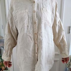 Zara linen oversize shirt in very good condition about a UK size 14 but see last two photos for exact measurements FREE STANDARD POSTAGE INCLUDED