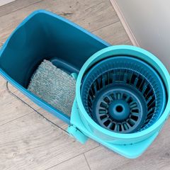 Set of Leifheit Combo XL Mop & Bucket