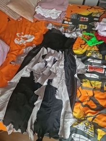 costumes