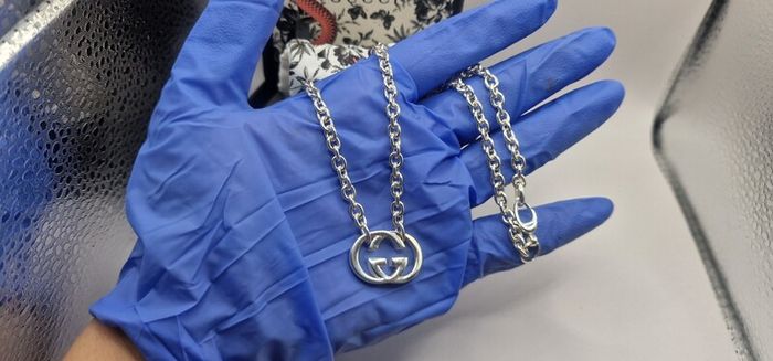Gucci sterling silver necklace