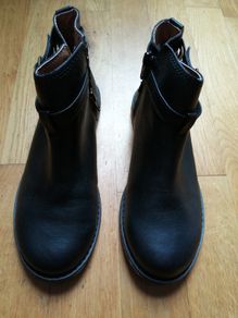 BNWT Gap girls boots