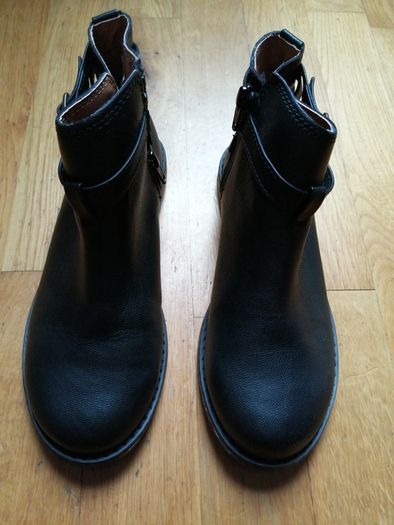 BNWT Gap girls boots